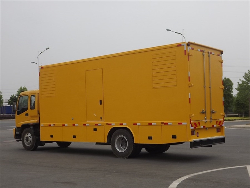 卫辉发电车租赁-柴油发电机组的清污方法怎么选用才正确