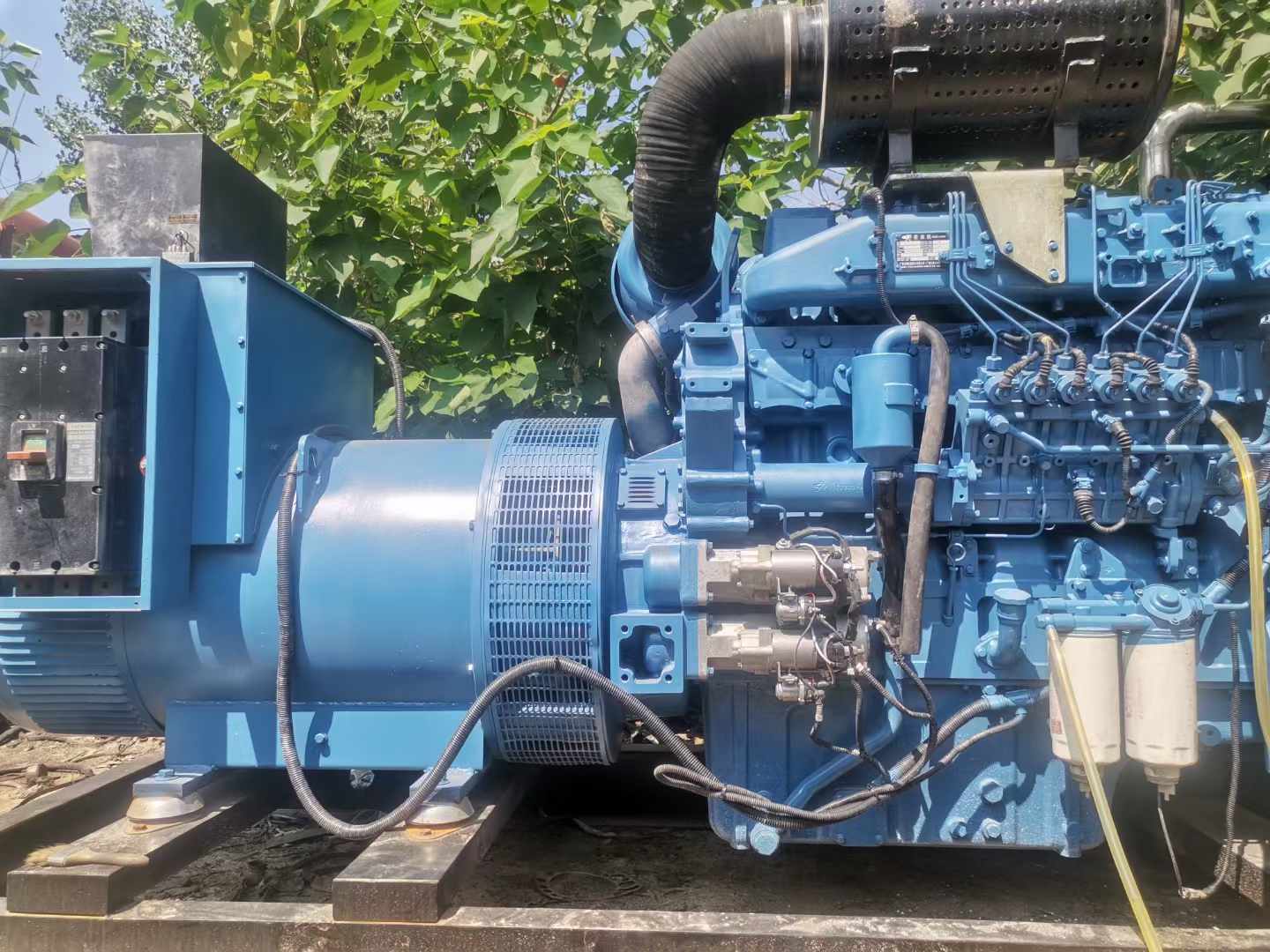 卫辉详细说明降低 800kW 柴油发电机输出电流波动的方法